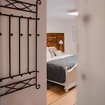 Furtlhof Mit Privatbadeplatz Am Irrsee * Strasswalchen