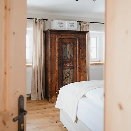 Holiday home Furtlhof Mit Privatbadeplatz Strasswalchen