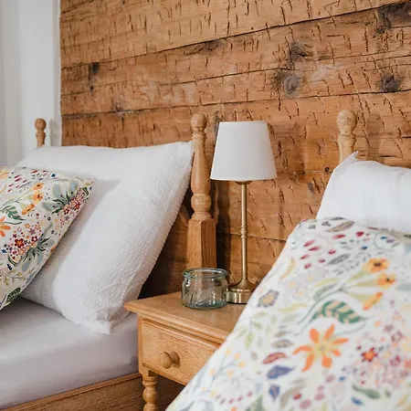 Holiday home Furtlhof Mit Privatbadeplatz Strasswalchen