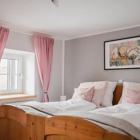 Furtlhof Mit Privatbadeplatz * Strasswalchen