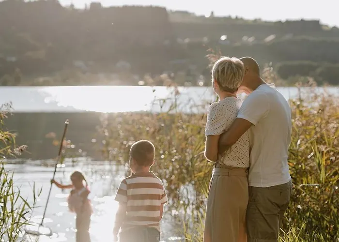 Semesterbostad Historischer Bauernhof Mit Privatbadeplatz Am Irrsee *