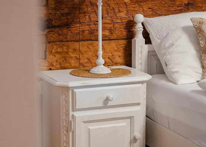 Semesterbostad Historischer Bauernhof Mit Privatbadeplatz Am Irrsee *