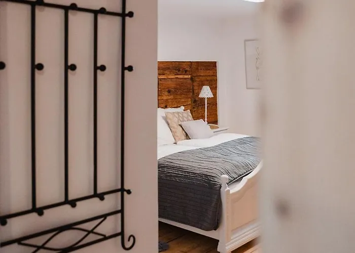 Historisches Landhaus Mit Privatbadeplatz Am Irrsee * Strasswalchen
