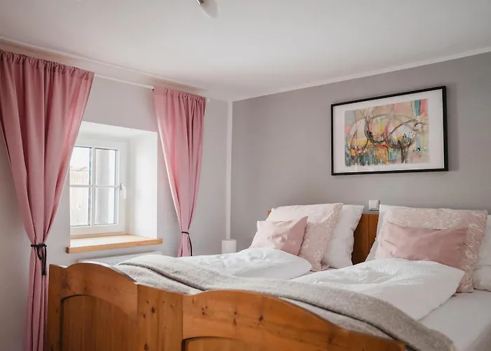 Historisches Landhaus Mit Privatbadeplatz Am Irrsee * Strasswalchen